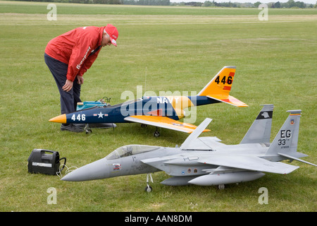 Radio Controlled motore jet powered aereo modello a Rougham Airfield, Suffolk, Regno Unito Foto Stock