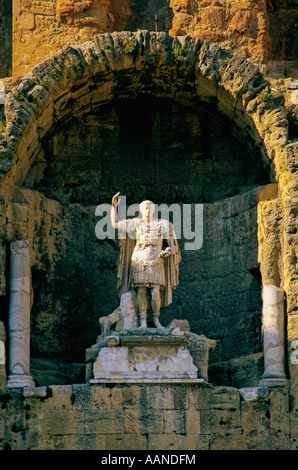 Statua di Cesare. Teatro Romano. Arancione. Provenza. Francia Foto Stock