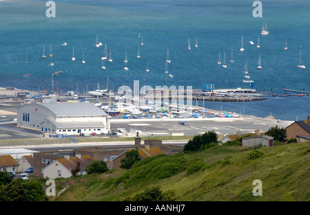 Eliporto di guardia costiera e accademia di vela al Porto di Portland, Weymouth Dorset, England, Regno Unito Foto Stock