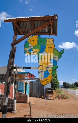 Africa signpost presso la banchina, Kenya, centrale, Thika Foto Stock