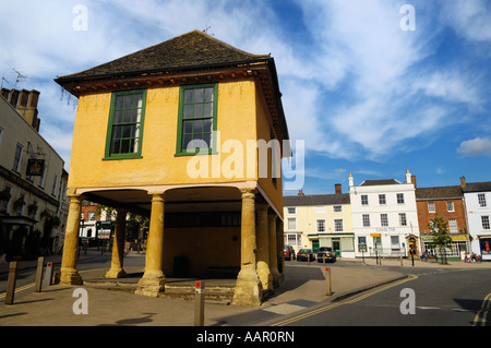 Il Municipio della Città Vecchia o Market Hall, nel centro di Faringdon in Oxfordshire, Inghilterra. Foto Stock