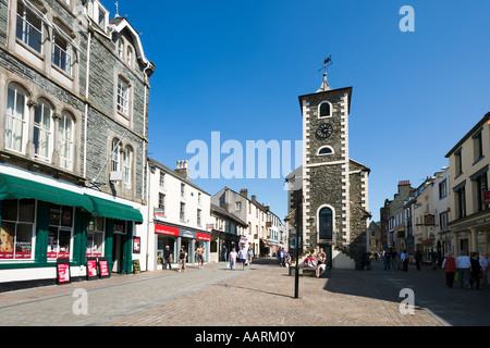 Il centro città e la sala controverso, Keswick, Lake District, Cumbria, England, Regno Unito Foto Stock