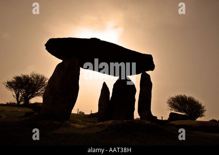 Pentre Ifan camera di sepoltura nel nord Pembrokeshire Wales Foto Stock