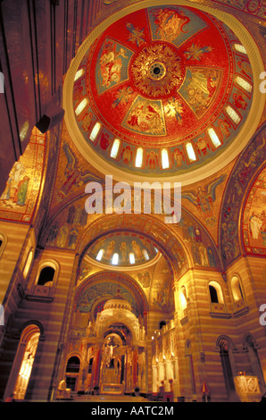 Elk271 2011 Missouri St Louis Basilica di St Louis 1907 navata della cattedrale Foto Stock