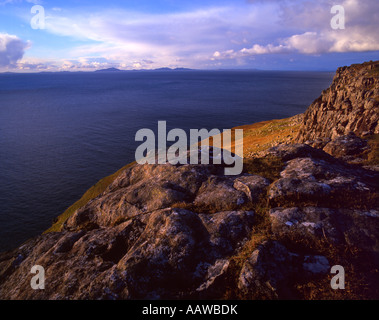 Vista la Hebides esterna dal punto Neist, Skye Foto Stock