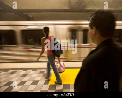 Hollywood occidentale la Stazione Metro di Los Angeles del sistema ferroviario California Stati Uniti d'America Foto Stock