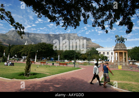 Sud Africa cape town companys garden table mountain monumento equestre statua South African Museum Foto Stock