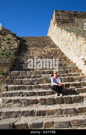 Plataforma Norte, Nord Piramide, Monte Alban sito archeologico di Monte Alban, vicino a Oaxaca, Stato di Oaxaca, Messico Foto Stock