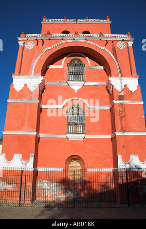 Il Templo del Carmen, Calle Miguel Hidalgo, San Cristobal de las Casas, Chiapas, Messico Foto Stock