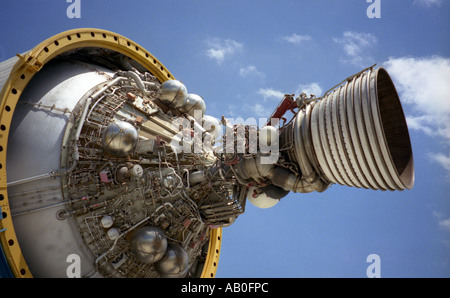 Chiudere il colpo di motore a razzo sul razzo Apollo presso il Kennedy Space Center in Florida Foto Stock