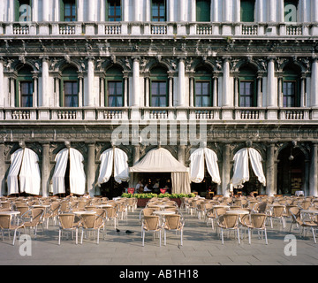 Il famoso caffè Florian in Piazza San Marco Venezia Foto Stock