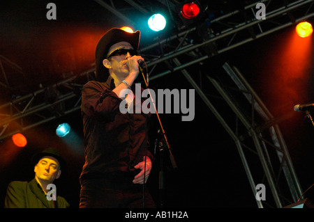 Alabama 3 sul palco del Wychwood Music Festival Cheltenham Giugno 2005 Foto Stock