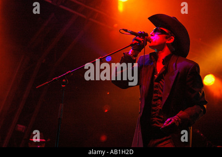 Alabama 3 sul palco del Wychwood Music Festival Cheltenham Giugno 2005 Foto Stock