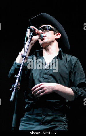 Alabama 3 sul palco del Wychwood Music Festival Cheltenham Giugno 2005 Foto Stock