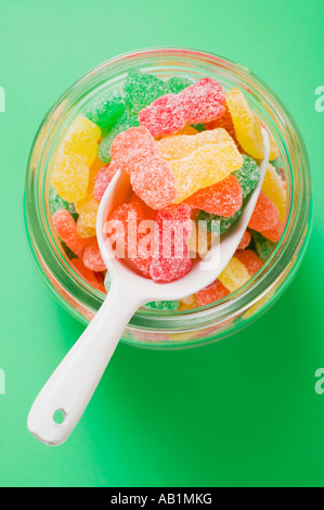 Sour fruttato dolci caramelle gommose USA in storage FoodCollection jar Foto Stock