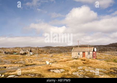 Regno Unito Scozia Western Isles Ebridi Esterne Harris Leac a Li Stockinish village post office K6 casella telefono Foto Stock