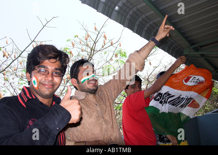 Ventole indiano al test cricket Wankhede Stadium Churchgate di Bombay in India Foto Stock