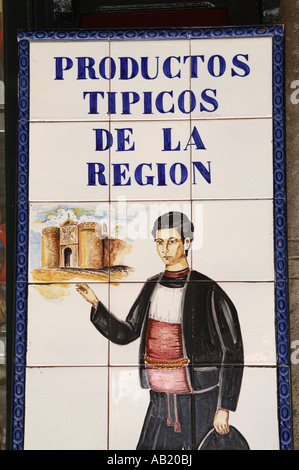 Il tipico abito e prodotti di Toledo dipinta su piastrelle, Castiglia La Mancha, in Spagna Foto Stock