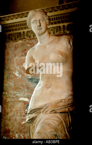 Venere di Milo Greco 130 BC Aphrodite di Milos dea greca dell amore e della bellezza, Melos Isola, Cicladi Grecia ( altezza - 202 cm) Foto Stock