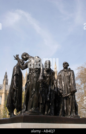 Cast di Auguste Rodin la scultura "I Borghesi di Calais' dalla Casa del Parlamento, Londra, Inghilterra, l'Europa. Foto Stock