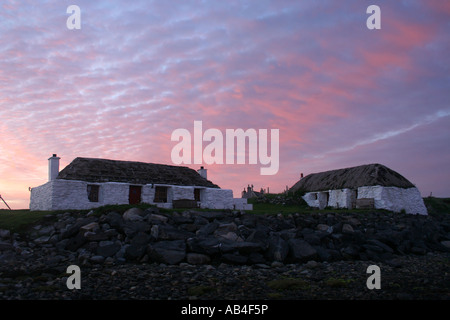 Isle of Berneray Ostello della gioventù al crepuscolo Ebridi Esterne della Scozia Giugno 2007 Foto Stock