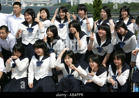 JPN, Giappone Tokyo: classe scolastica escursione a Odaiba, un'isola artificiale nella Baia di Tokyo Foto Stock