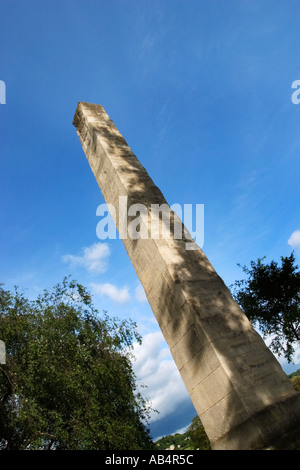 Obelisco commemora il ristabilimento della salute del principe di Orange prendendo le acque a Bath in Orange Grove Bath Somerset Inghilterra Foto Stock