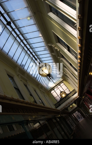 Il Corridoio Shopping Arcade in Bath Somerset Inghilterra Foto Stock