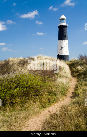 Spurn faro capo in una limpida giornata di sole Foto Stock