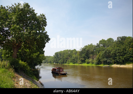 Houseboat sulla Loira a Behuard vicino ad Angers Maine et Loire Francia Foto Stock