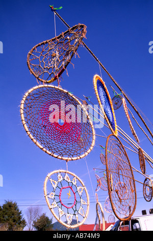 Dreamcatchers colorata sul display al Pacific Rim Whale Festival a Tofino sull'Isola di Vancouver British Columbia Canada Foto Stock