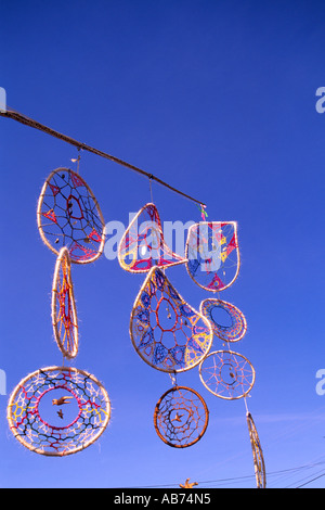 Dreamcatchers colorata sul display al Pacific Rim Whale Festival a Tofino sull'Isola di Vancouver British Columbia Canada Foto Stock