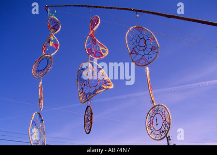 Dreamcatchers colorata sul display al Pacific Rim Whale Festival a Tofino sull'Isola di Vancouver British Columbia Canada Foto Stock