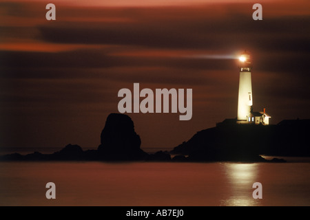 Pigeon Point Lighthouse in California al crepuscolo Foto Stock