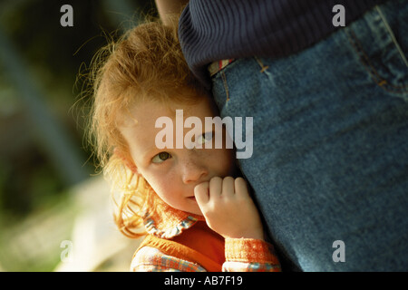 Ragazza timida Foto Stock