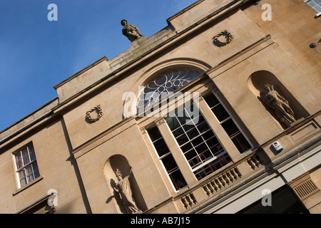 Questo splendido edificio ubicato in una strada tranquilla vasca Inghilterra ospita ora l'occhio orientale ristorante indiano Foto Stock