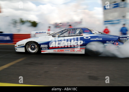 Micheal Malgrem AC Delco Chevrolet Camaro Pro stock car brucia a Alastro dragstrip in Finlandia Foto Stock