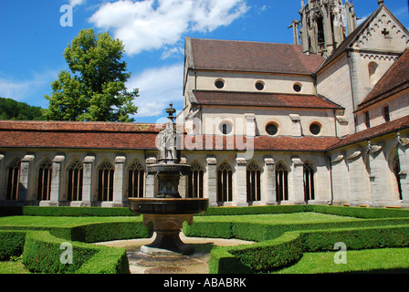 La chiesa e il chiostro del monastero cistercense Bebenhausen Tuebingen Baden Württemberg Germania Foto Stock