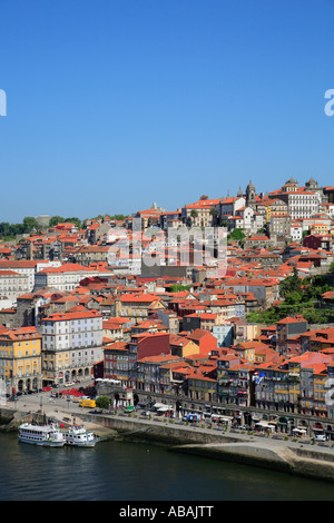 Portogallo Douro Porto generale vista aerea del fiume Douro Foto Stock