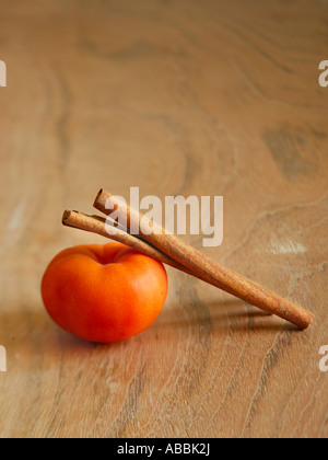 Pomodoro e bastoncini di cannella Medio Orientale Principio di sapore Foto Stock