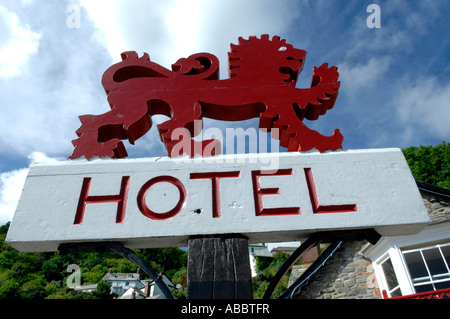 Red Lion Hotel pub segno nel pittoresco villaggio di pescatori di Clovelly sulla North Devon Coast Foto Stock