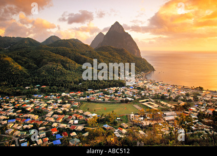 Chiodi e Soufrierre, Santa Lucia, dei Caraibi Foto Stock