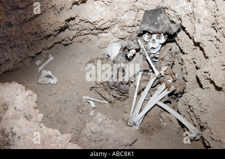 Mummia in una grotta a San Juan del Rosario, Bolivia Foto Stock