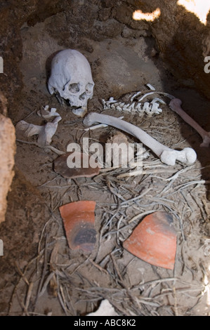 Mummia in una grotta a San Juan del Rosario, Bolivia Foto Stock