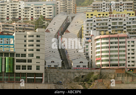 Nuovo, moderno e maggiore città costruite lungo il fiume Yangtze, Cina Foto Stock