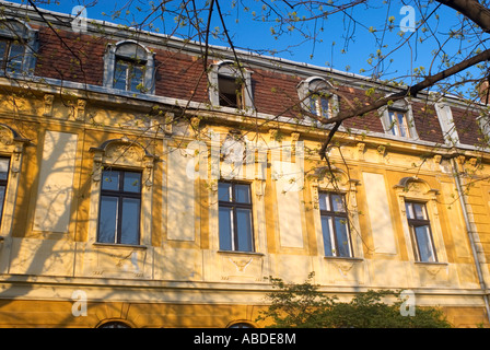 Vecchio edificio Toth Arpad Setany Quartiere del Castello di Budapest Ungheria Foto Stock