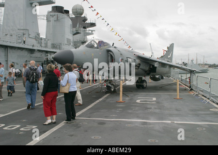 Trafalgar celebrazioni e festival internazionale del mare Portsmouth Giugno 2005 Foto Stock