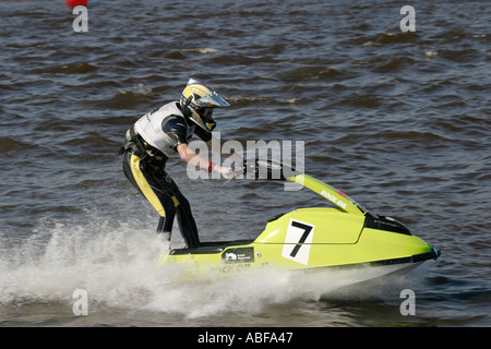 Jet Ski Racing. Presa sul Fiume Tees Barrage in Stockton Inghilterra durante un jet ski racing championship il Foto Stock