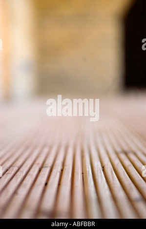 Il legno si può trovare come giardino decking in giardino Foto Stock