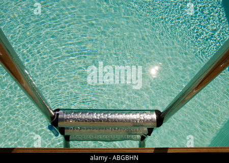Piscina con scaletta Foto Stock